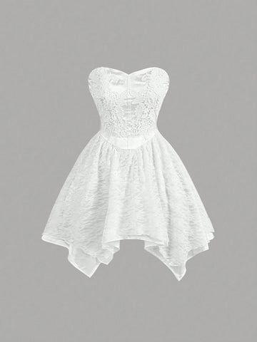 Asymmetrical Hem Cut-Out Floral Decorated Strapless Mini Dress