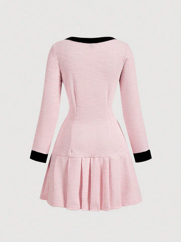 Black & White Contrast Pleat Detail Fitted Long Sleeve Knit Dress