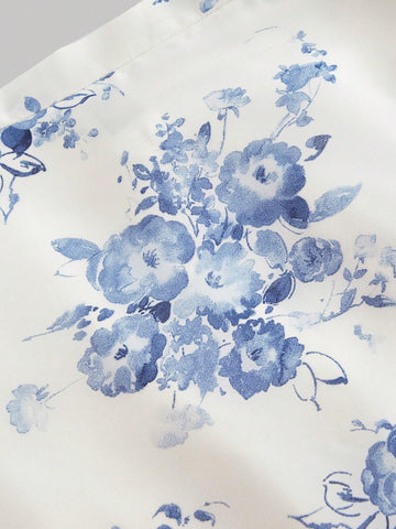 Blue And White Flower Print Chiffon Halter Crop Top With Ruffled Hem And Mid-Length Skirt Set For Spring/Summer