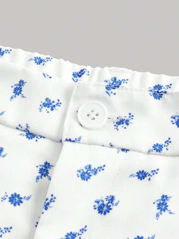 MOD Floral Lace Trimmed Pleated Shorts