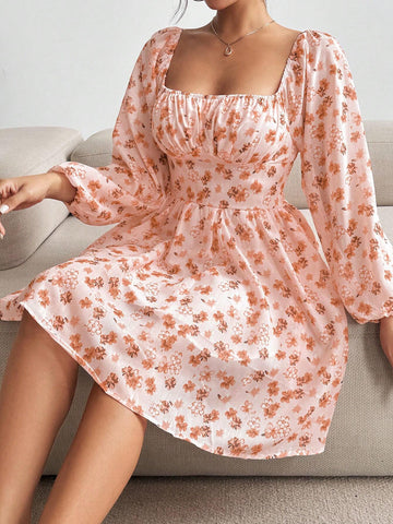 Ladies' Square Neck Lantern Sleeve Ditsy Floral Long Sleeve Holiday Dress