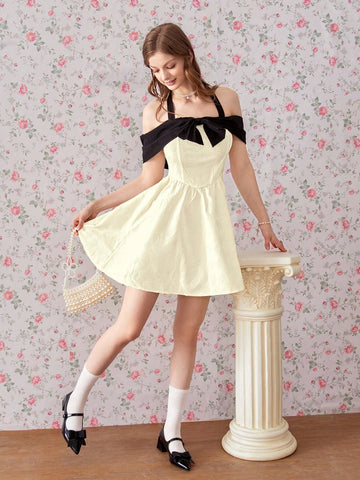 Sweet Minimalist Sexy Texture Fabric Color Block Bowknot Off Shoulder Neckline Waist Cinching