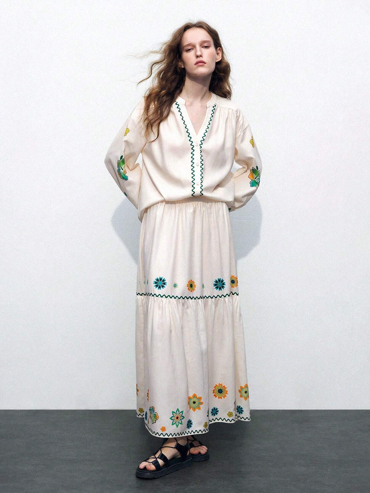 Maija Floral Printed Vacation Women's Long Sleeve Shirt With Open Front