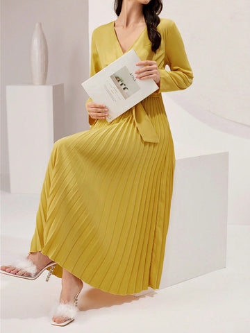 Ladies' V-Neck Belted Solid Color Dress