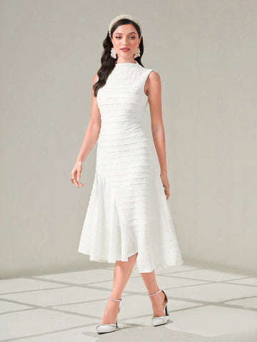 Modely Solid Mock Neck Sleeveless A-line Dress