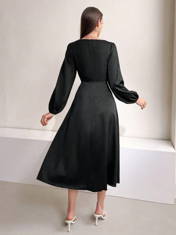 Modely Square Collar Lantern Sleeve Dress