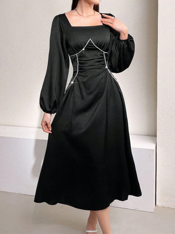 Modely Square Collar Lantern Sleeve Dress