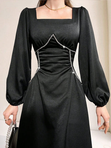 Modely Square Collar Lantern Sleeve Dress