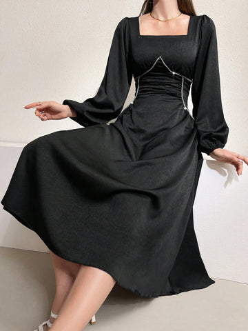 Modely Square Collar Lantern Sleeve Dress