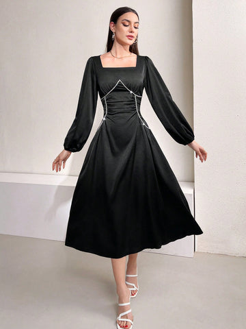 Modely Square Collar Lantern Sleeve Dress