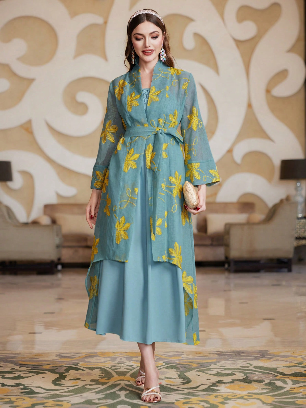 Women'S Embroidered Detail Belted Coat And Cami Dress Set