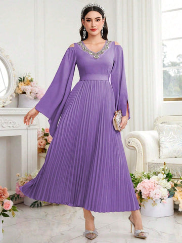 Women Sparkly V-Neck Pleated Swing Dress With Rhinestone Embellishment For Party