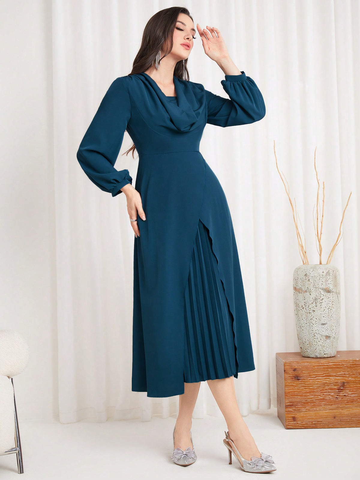 Women's Draped Collar Lantern Sleeve Dre