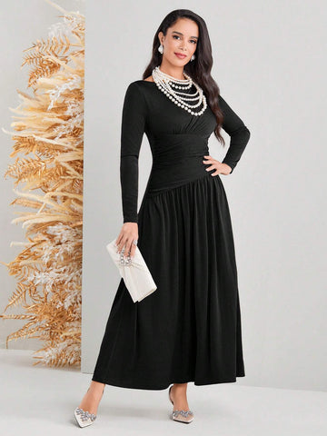 Women's Elegant Long Sleeve Round Neck Pleated Dress
