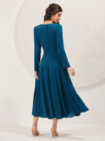 Women's Elegant Waist Cinched Flowy Dress