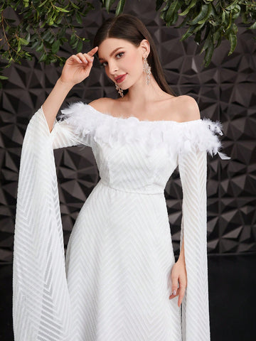 Women's Feather Patchwork Off Shoulder Dress With Long Sleeves