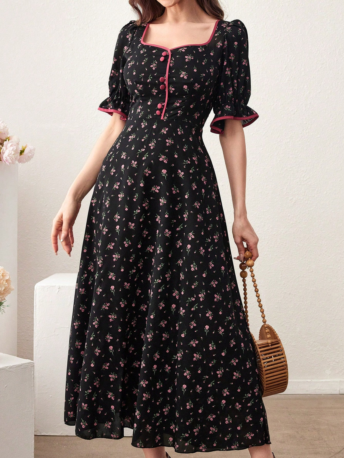 Women's Floral Print Sweetheart Neckline Dress