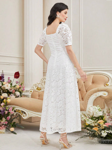 Women's Lace Embroidery Sweetheart Neckline Dress