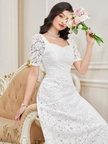 Women's Lace Embroidery Sweetheart Neckline Dress
