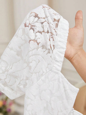 Women's Lace Embroidery Sweetheart Neckline Dress