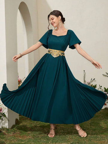 Women's Pleated Splice & Large Hem Fit-And-Flare Dress