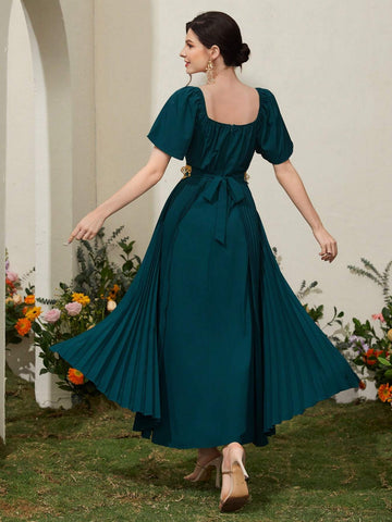 Women's Pleated Splice & Large Hem Fit-And-Flare Dress