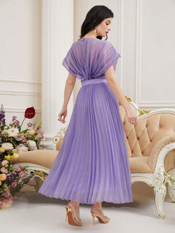 Women's Round Neck Pleated Dress