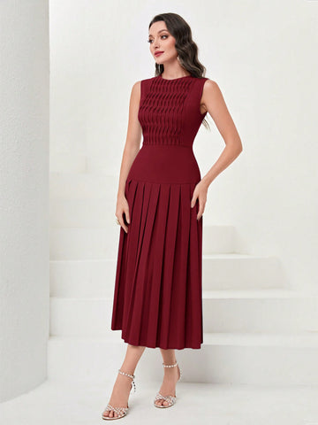 Women's Sleeveless Pleated Hem Dress