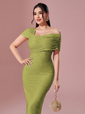Women's Solid Color Asymmetric Collar Pleated Slim Fit Dress