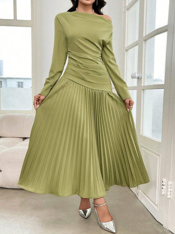 Women's Solid Color Asymmetrical Neck Ruched Waist Pleated Hem Dress