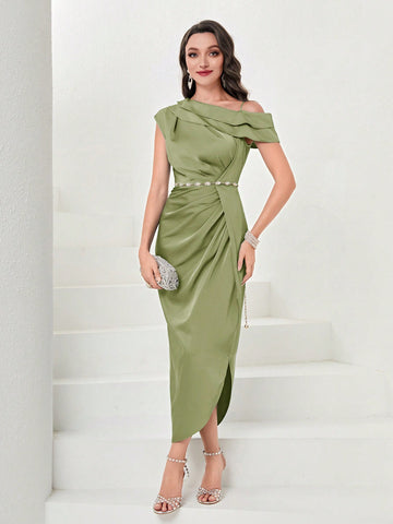 Women's Solid Color Asymmetrical Neckline Gathering Pleats Dress