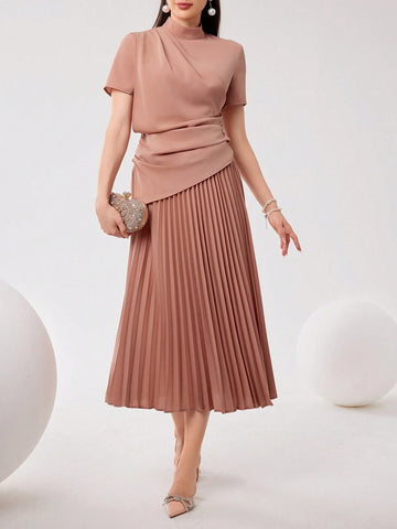 Women's Solid Color High Neck Pleated Short Sleeve T-Shirt And Pleated Skirt Set