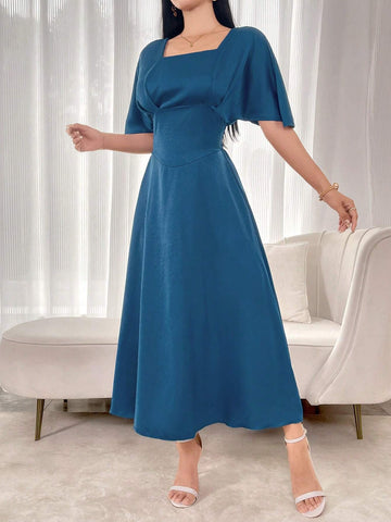 Women's Solid Color Minimalist Daily Wear Square Neck Short Sleeve Dress