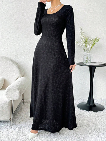 Women's Solid Color Minimalist Everyday Cross-Back Strap Long Sleeve Dress