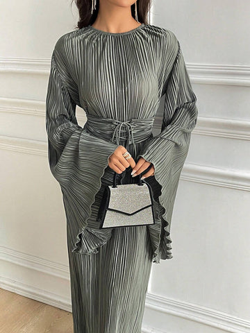 Women's Solid Color Round Neck Belted Elegant Long Sleeve Dress