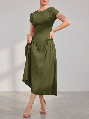 Women's Solid Color Round Neck Ruffle Hem Pleated Dress