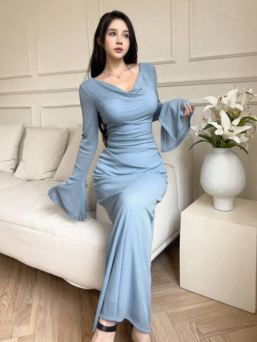Women's Solid Color Simple Flared Sleeve Casual Dress