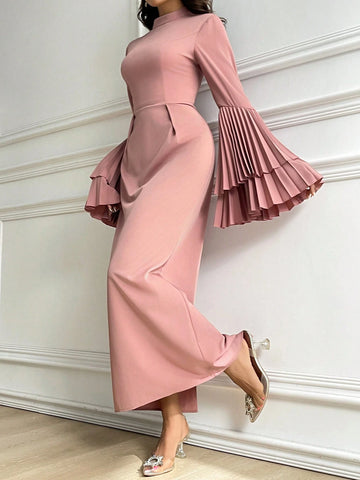 Women's Solid Color Stand Collar Pleated Elegant Long Sleeve Dress