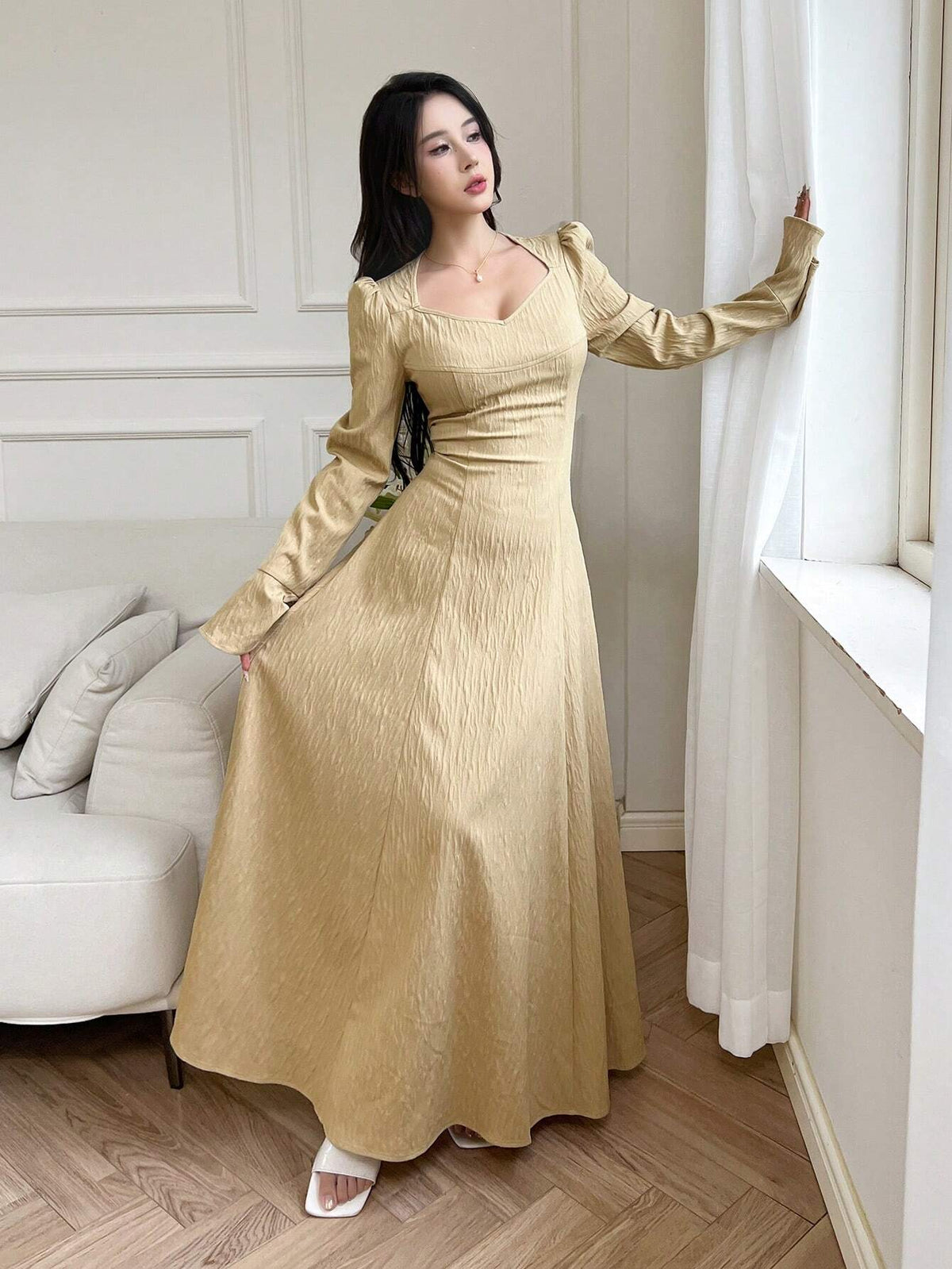 Women's Solid Color Sweetheart Neck Elegant Long Sleeve Dress