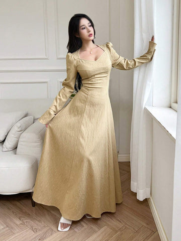 Women's Solid Color Sweetheart Neck Elegant Long Sleeve Dress