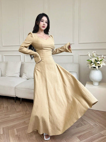 Women's Solid Color Sweetheart Neck Elegant Long Sleeve Dress