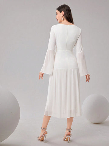 Women's Square Neck Solid Color Bell Sleeve Casual Long Sleeve Dress