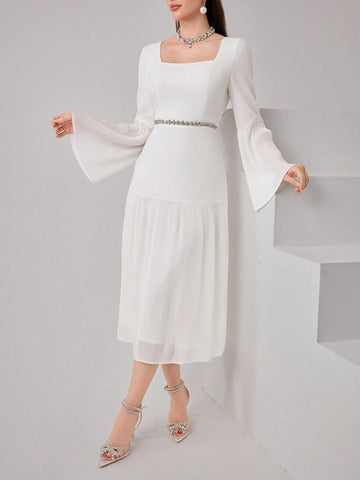 Women's Square Neck Solid Color Bell Sleeve Casual Long Sleeve Dress