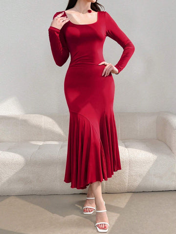 Women's Stylish Square Neck Slim-Fit Pleated Party Dress With Long Sleeves