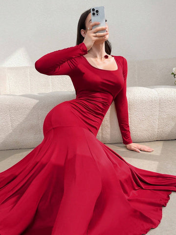 Women's Stylish Square Neck Slim-Fit Pleated Party Dress With Long Sleeves