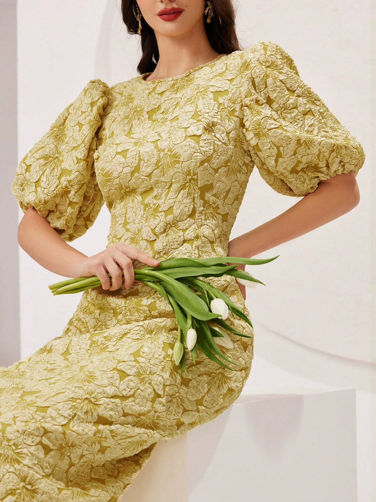 Women's Yellow Puff Sleeve Round Neck Dress