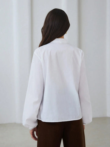 Modichic Elegant Pure Color V-Neck Button Up Lantern Sleeve Beaded Embellished 3D Flower Long Sleeve Blouse