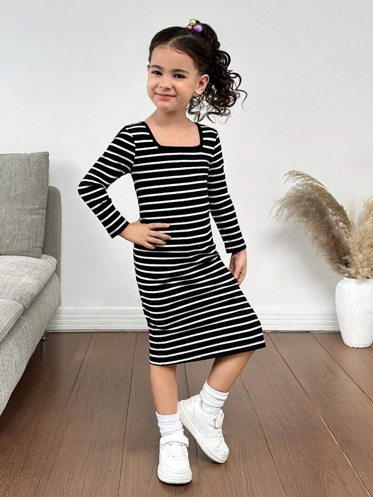 Mommy And Me Young Girl's And Young Girl's Autumn/Winter Turtleneck Striped Knit Dress, Suitable For Casual Everyday Wear