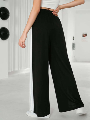 Mulvari Contrast Side Seam Split Hem Sweatpants