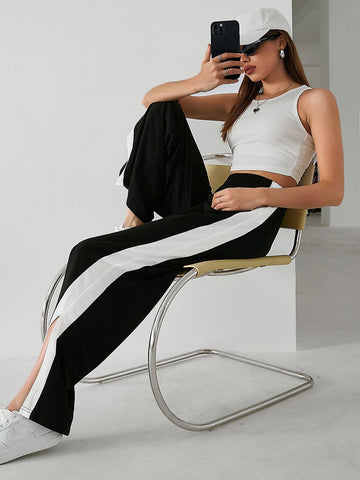 Mulvari Contrast Side Seam Split Hem Sweatpants